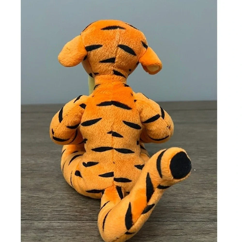 Disney Pooh & Friends Tigger Plush 2001 Fisher Price Stuffed Animal Toy Vintage